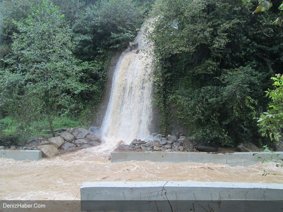 Hopa dereleri coştu... Nefis fotoğraflar...